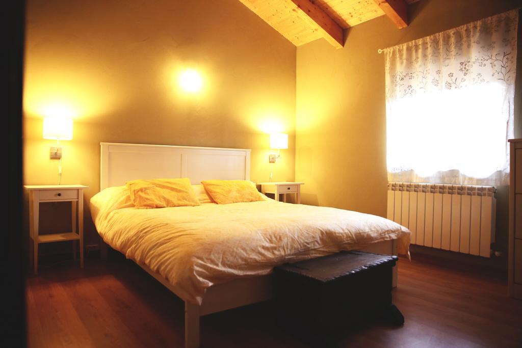 Apartamentos Turisticos Las Carballedas Rabanal del Camino Room photo